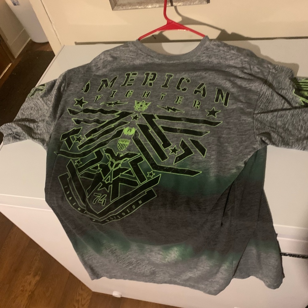 American Fighter t shirt only worn a few times